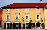 Hotel Livadić - entrance