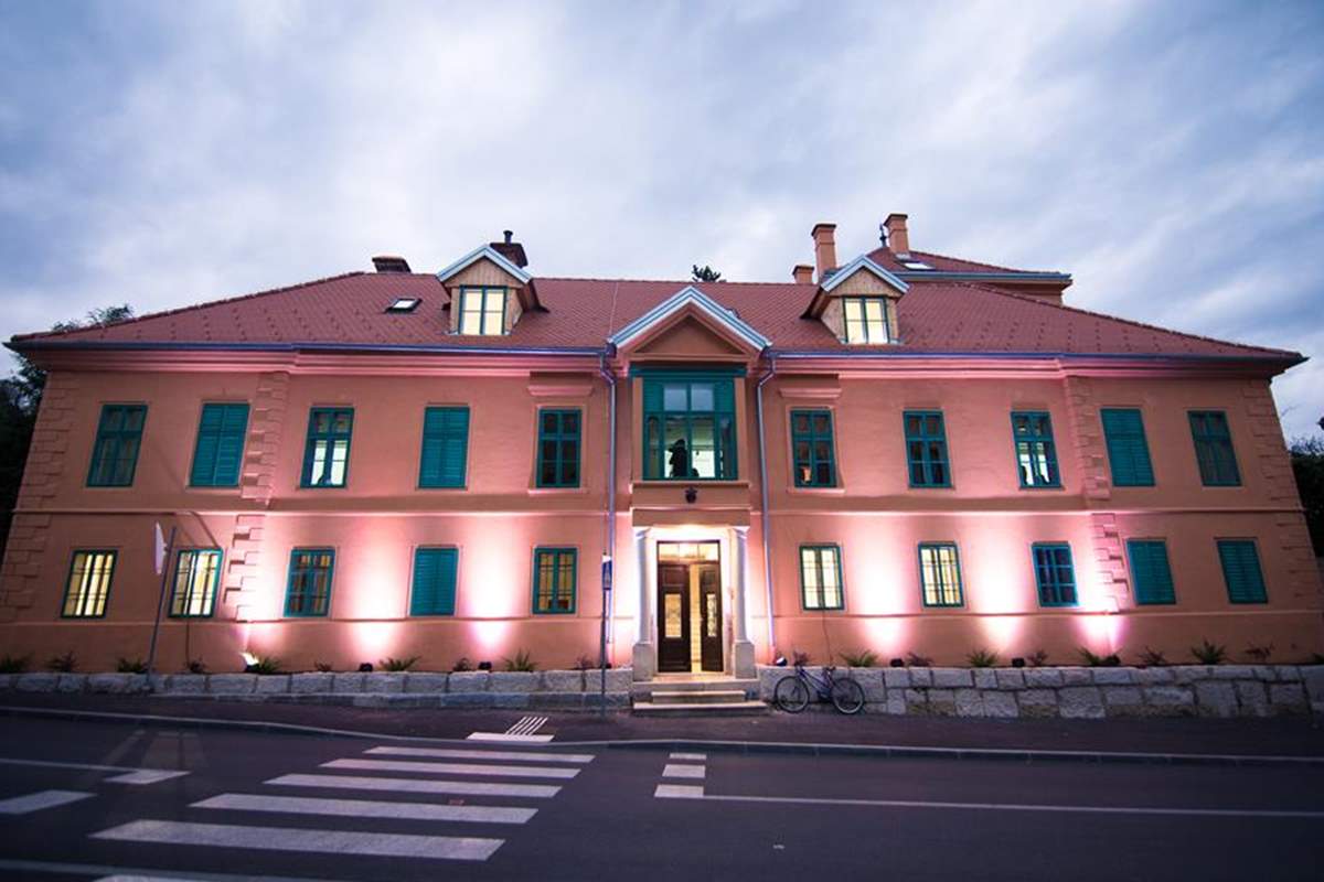 Obnovljena Vila Allnoch