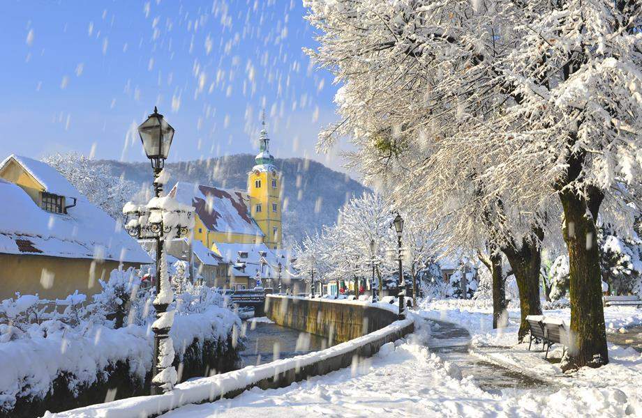 Advent u Samoboru 2024. - Zaključak o prihvaćanju ponude u javnom natječaju otvorenom za davanje na korištenje površina javne namjene za postavljanje privremenih objekata