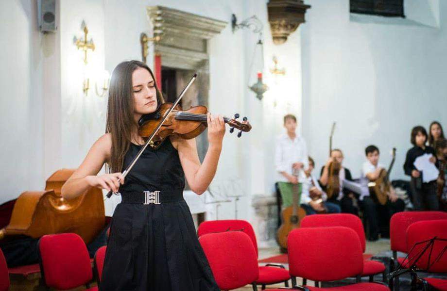 Lara Rimac, violina i Tanja Činč, klavir