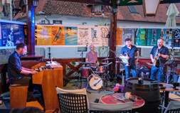 Jazz koncert: RAZZ & MIKULJAN WIND FACTORY