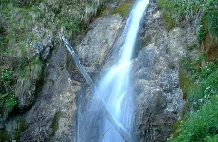 Sopot Waterfall